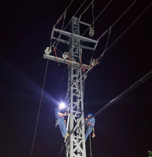 通過(guò)供電部分連夜搶修，快速康復(fù)了供電